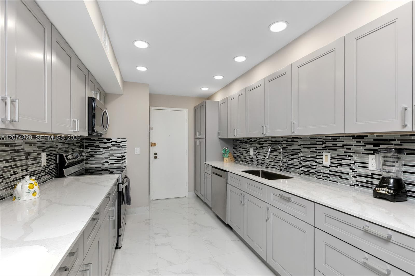 LA MER · #406 in Hallandale Beach - Photo 18