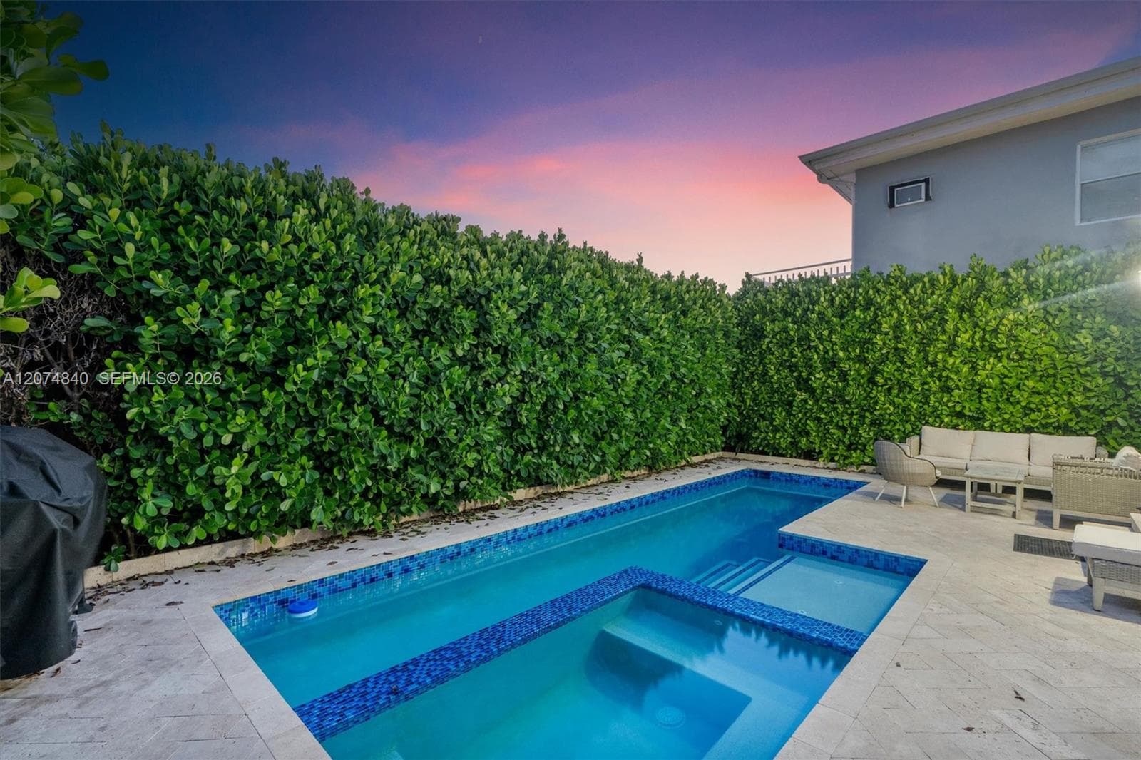 312 Fillmore St photo 5