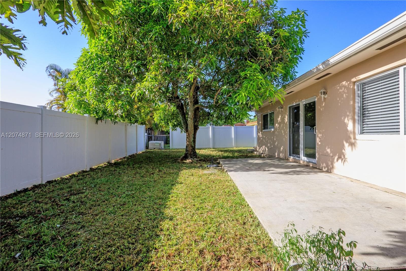 225 SW 102nd Pl photo 12