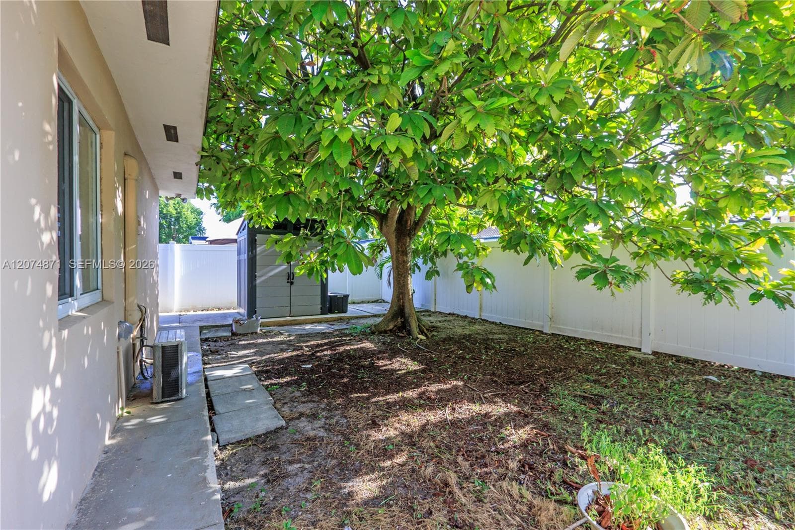225 SW 102nd Pl photo 10