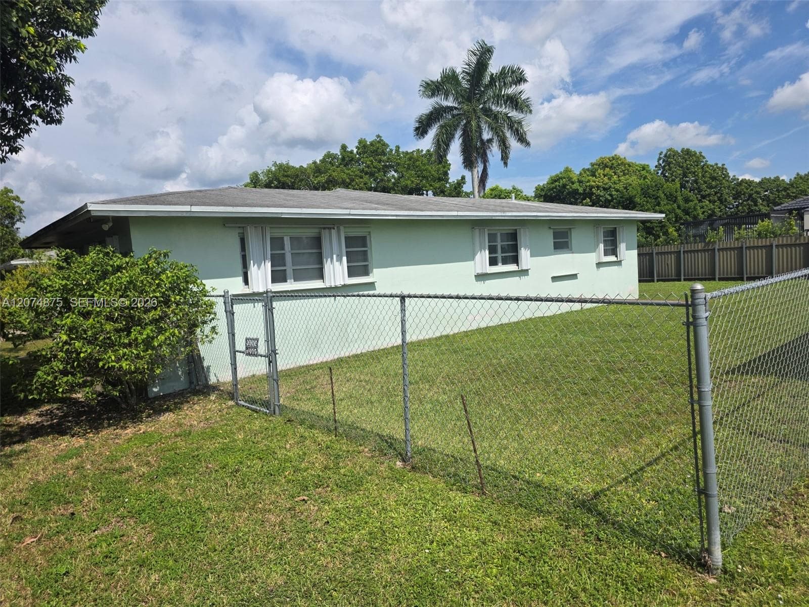 15905 SW 280th St photo 9