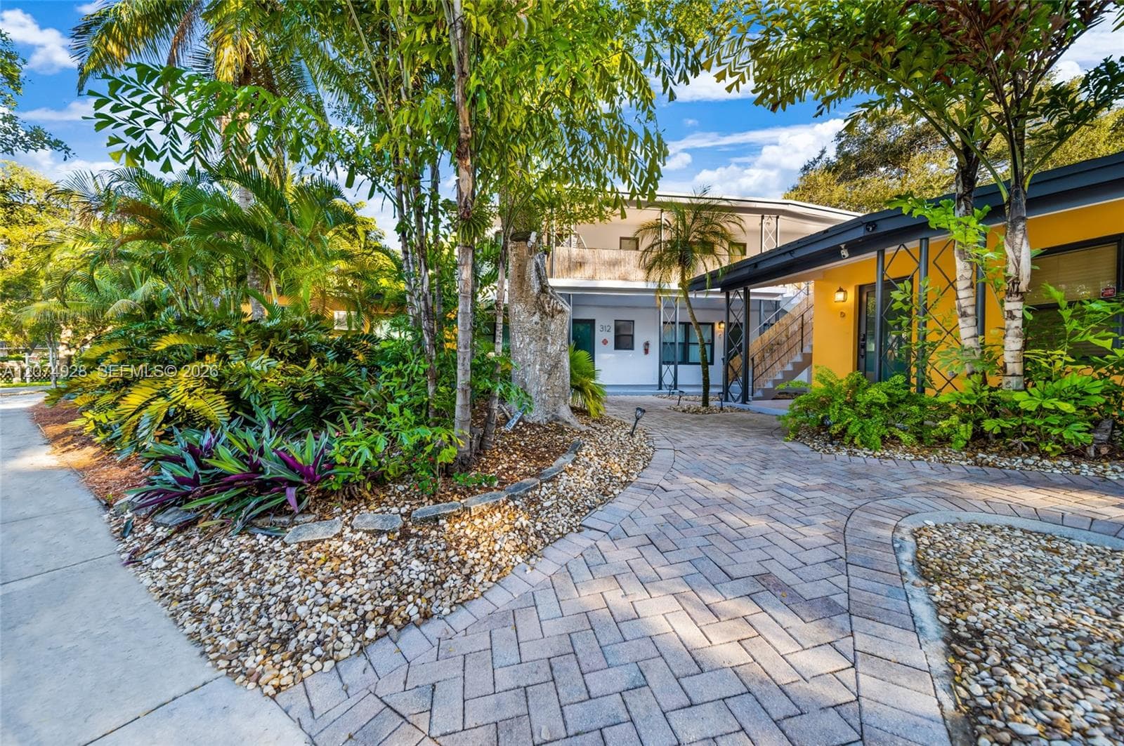 VICTORIA PARK CORR AMEN P · #C in Fort Lauderdale - Photo 23
