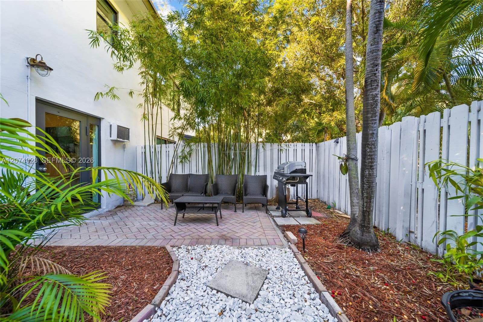 VICTORIA PARK CORR AMEN P · #C in Fort Lauderdale - Photo 20