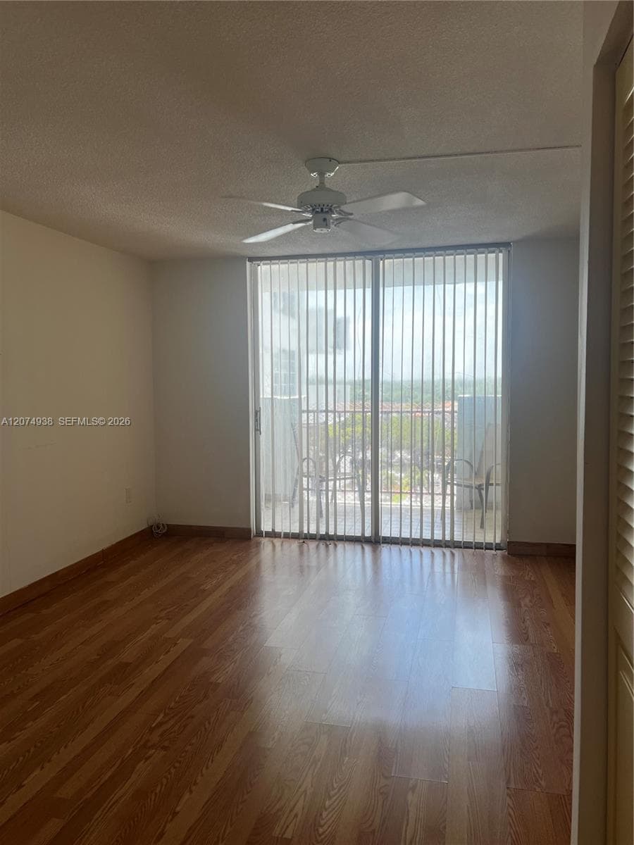 COMMODORE PLAZA CONDO · #807 in Aventura - Photo 6