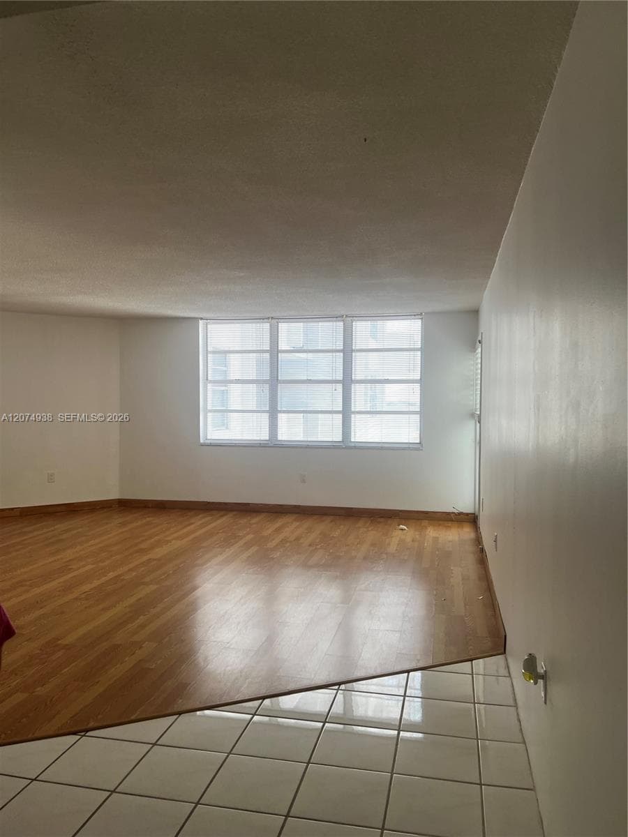 COMMODORE PLAZA CONDO · #807 in Aventura - Photo 4