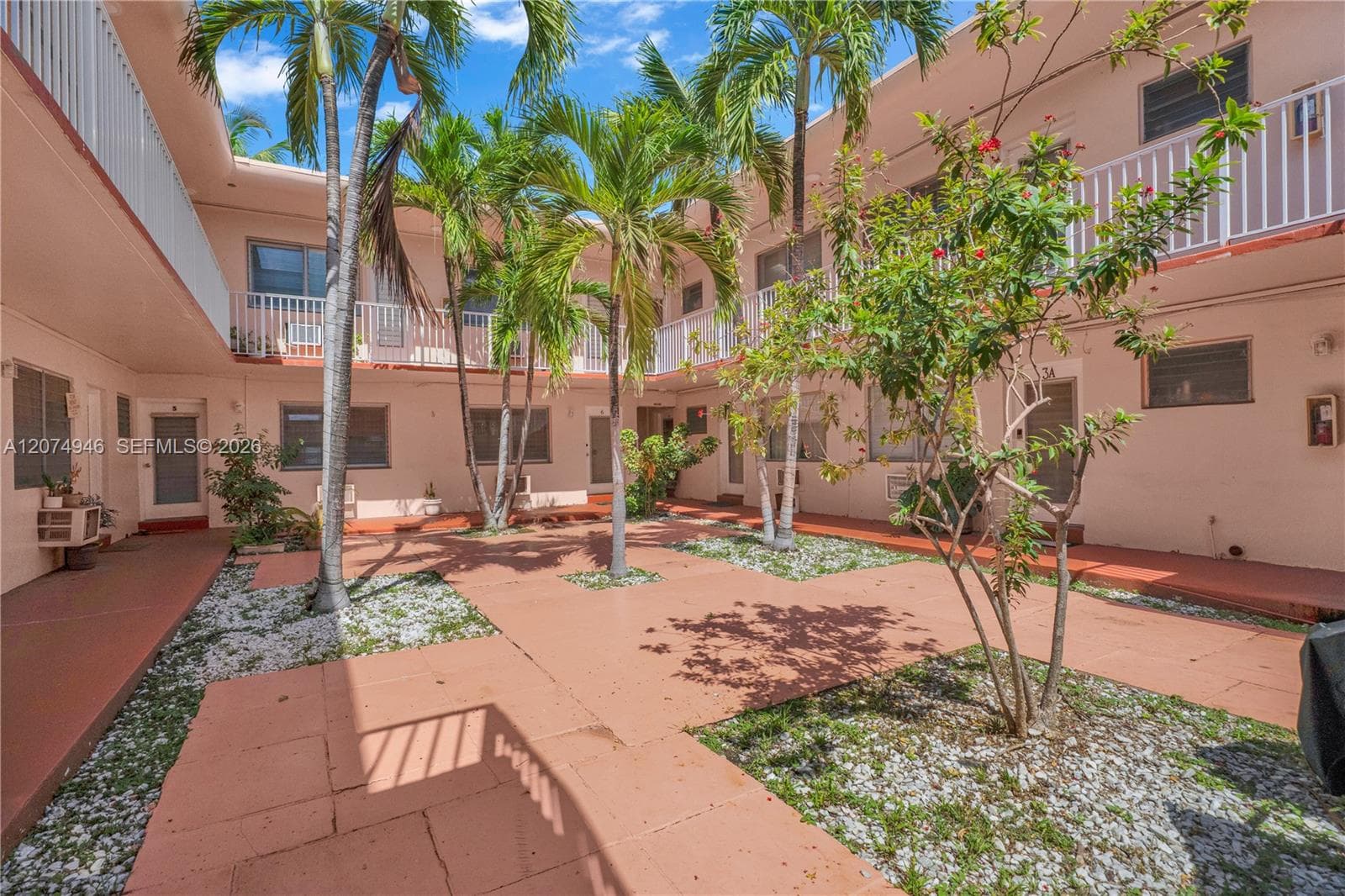 American Gardens Condo · #1 in Miami Beach - Photo 26