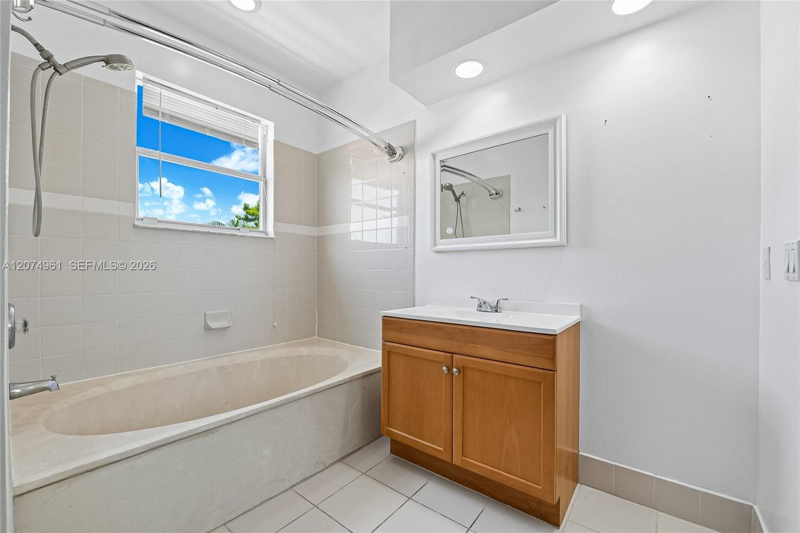 1567 SE 20th Ave photo 11