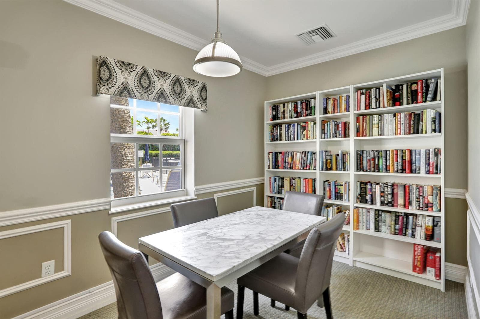 82-web-or-mls-08_22228806