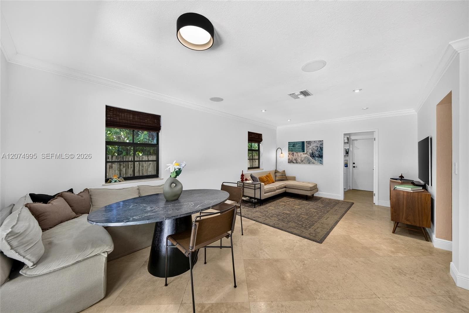 1043 Alfonso Ave photo 13
