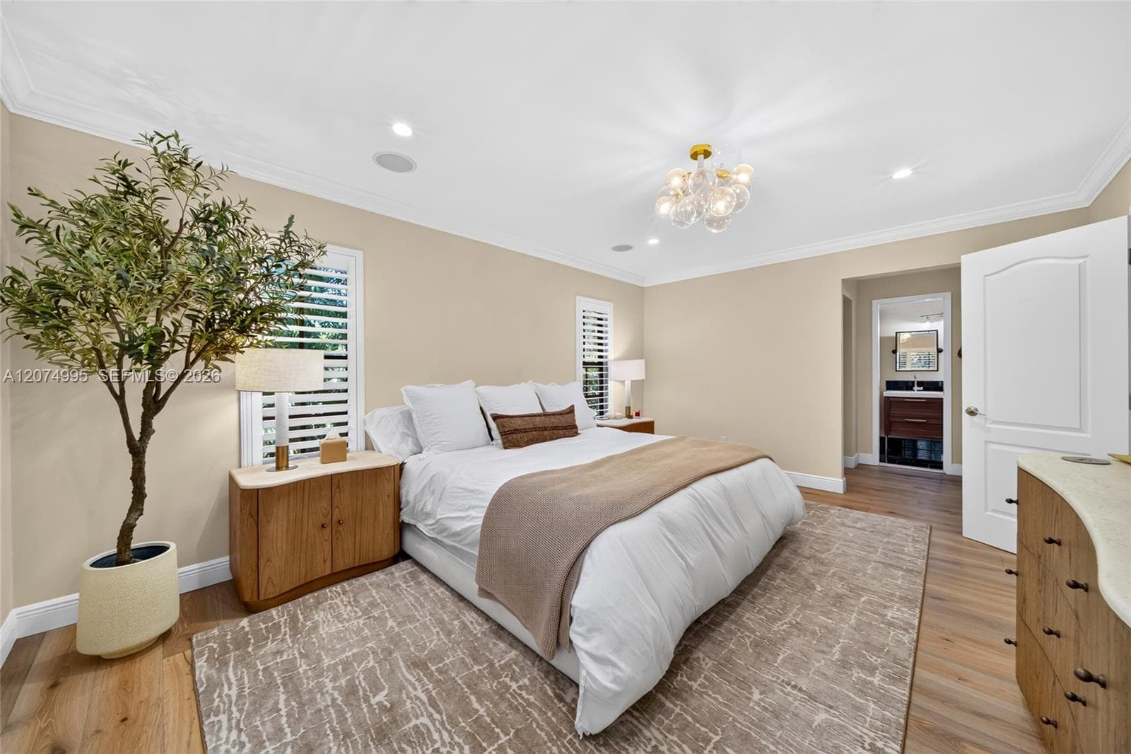1043 Alfonso Ave photo 24