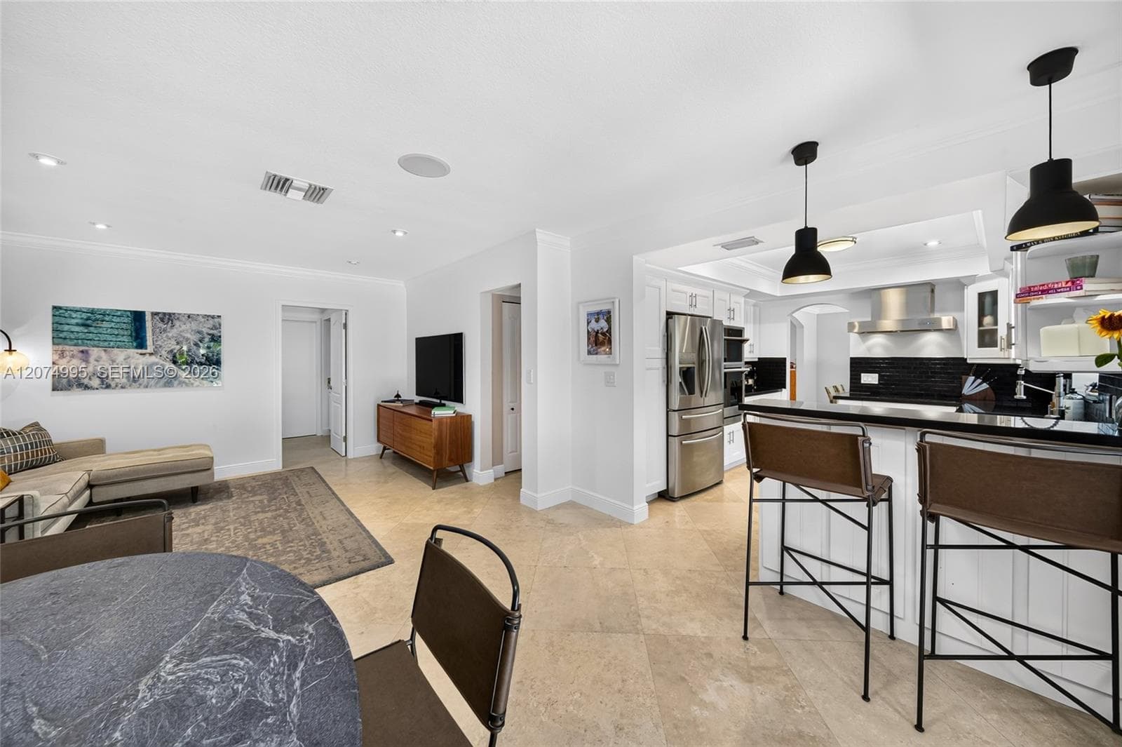 1043 Alfonso Ave photo 14