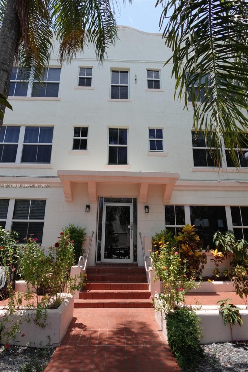 WINDSOR PLAZA CONDO · #200 in Miami Beach - Photo 2