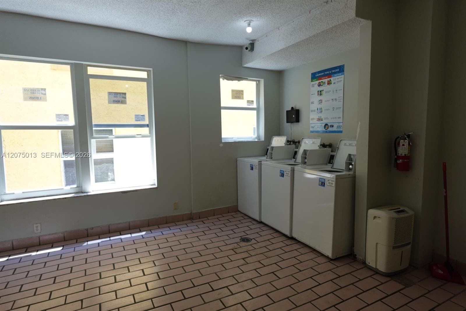 WINDSOR PLAZA CONDO · #200 in Miami Beach - Photo 12