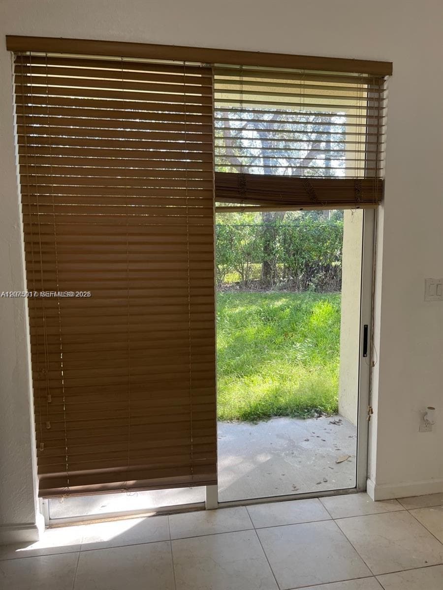2315 NE 37th Rd photo 15