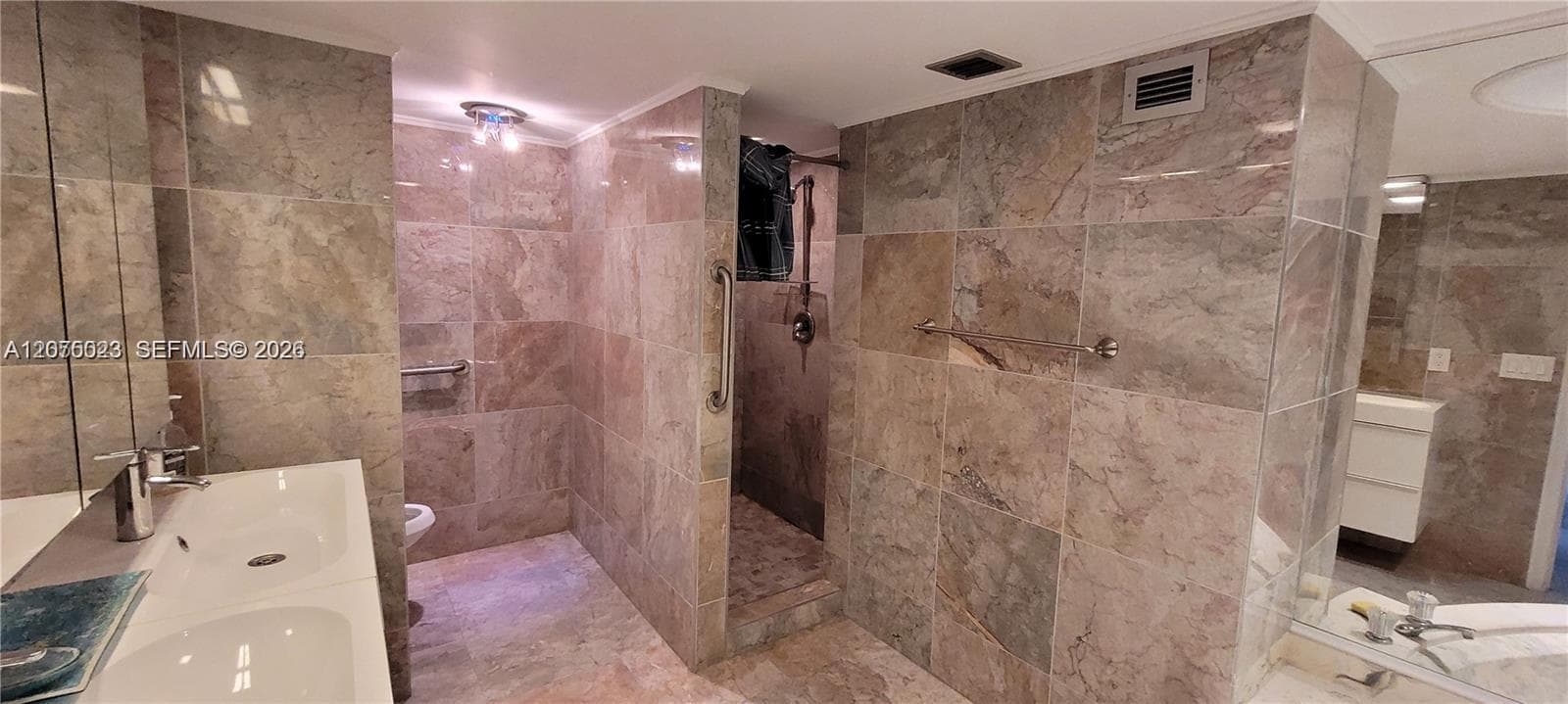 Prince George Arms Condo · #2D in Hallandale Beach - Photo 23