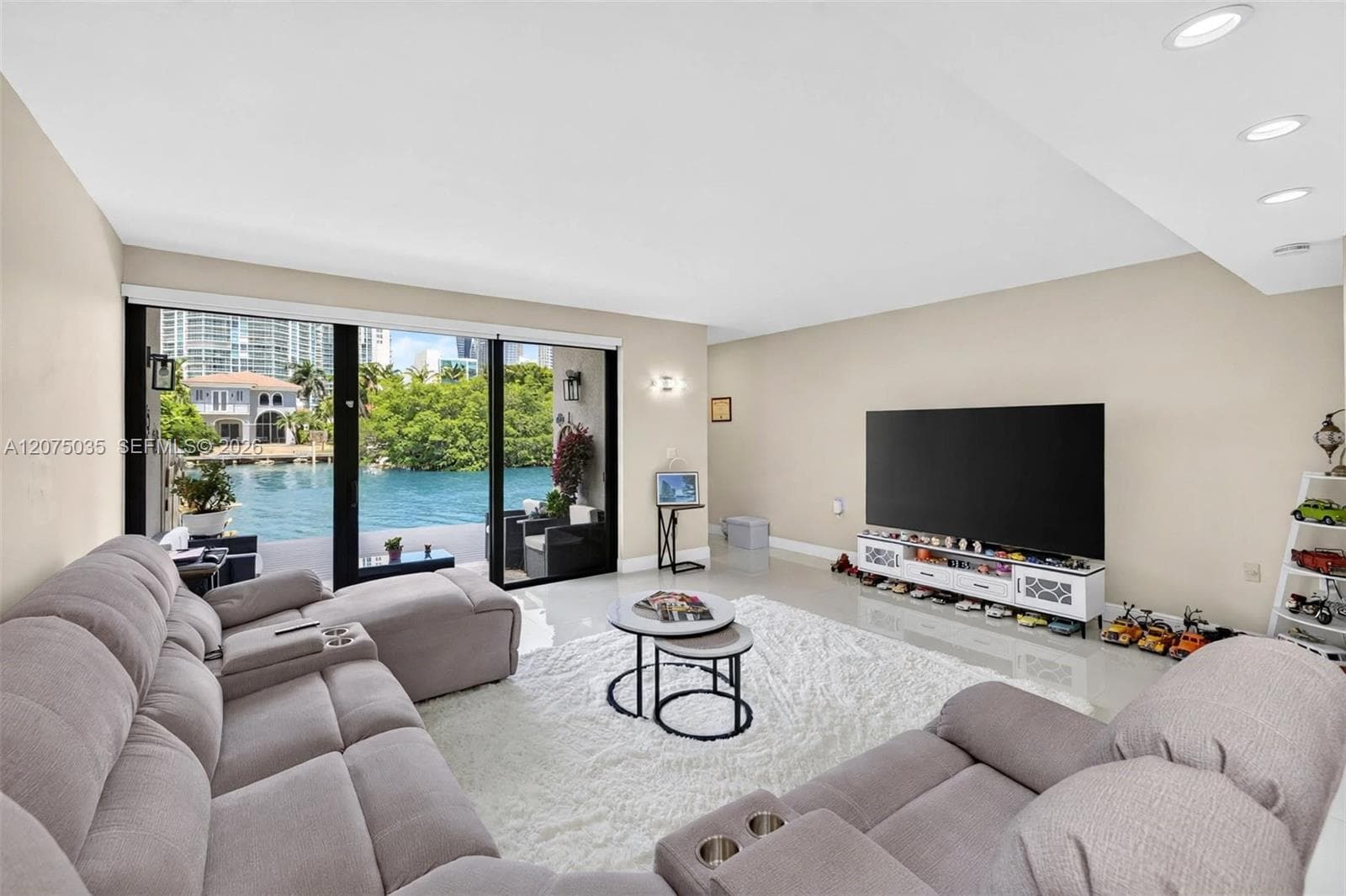 POINCIANA ISLAND · #103 in Sunny Isles Beach - Photo 22