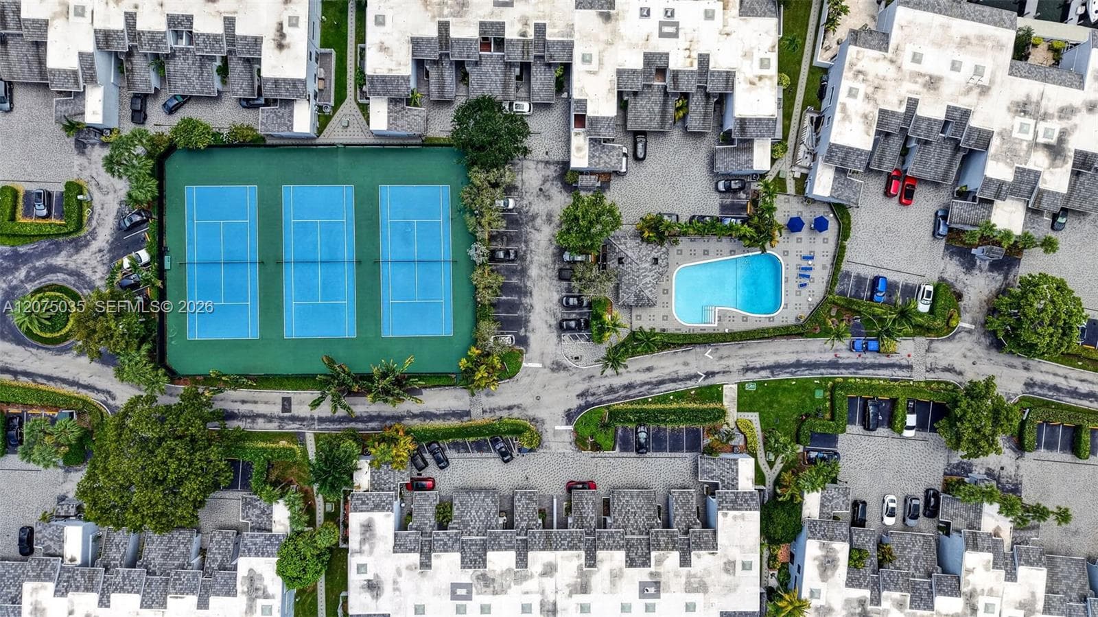 POINCIANA ISLAND · #103 in Sunny Isles Beach - Photo 84