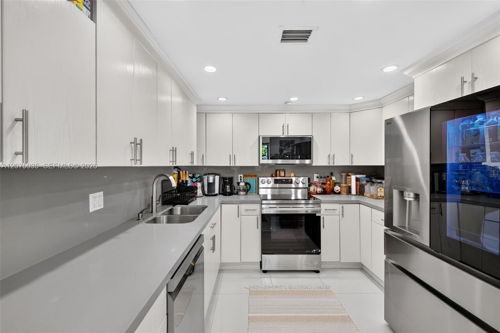 POINCIANA ISLAND · #103 in Sunny Isles Beach - Photo 33