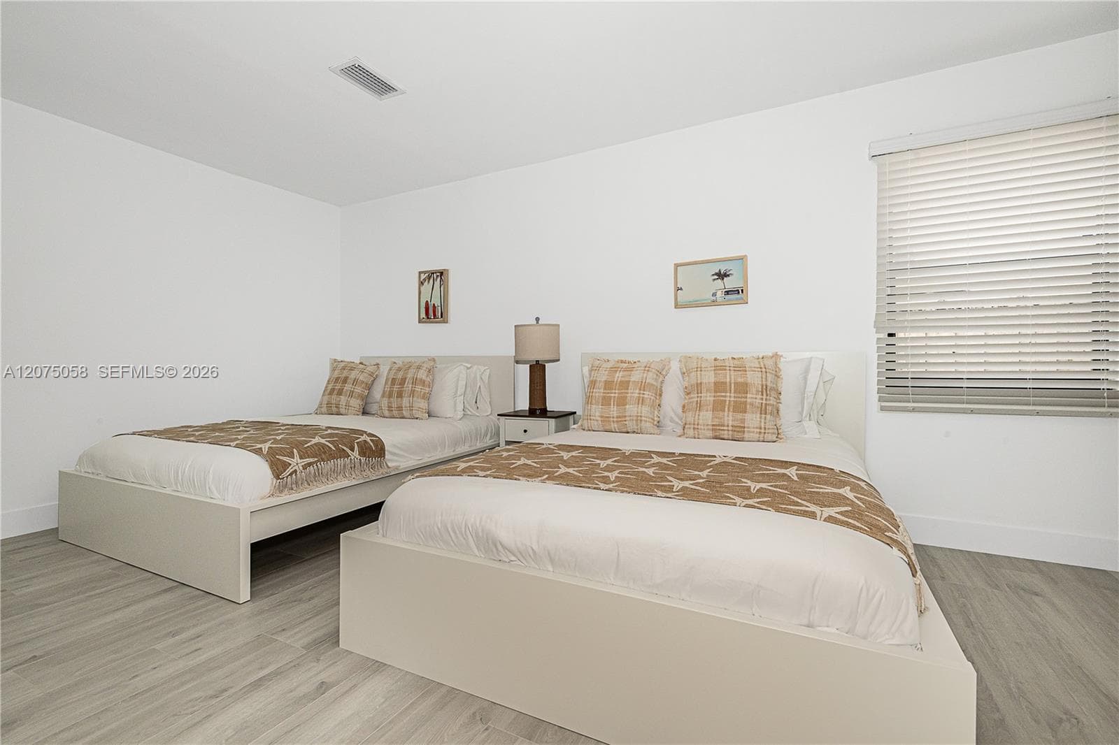 216 SE 9th St photo 17