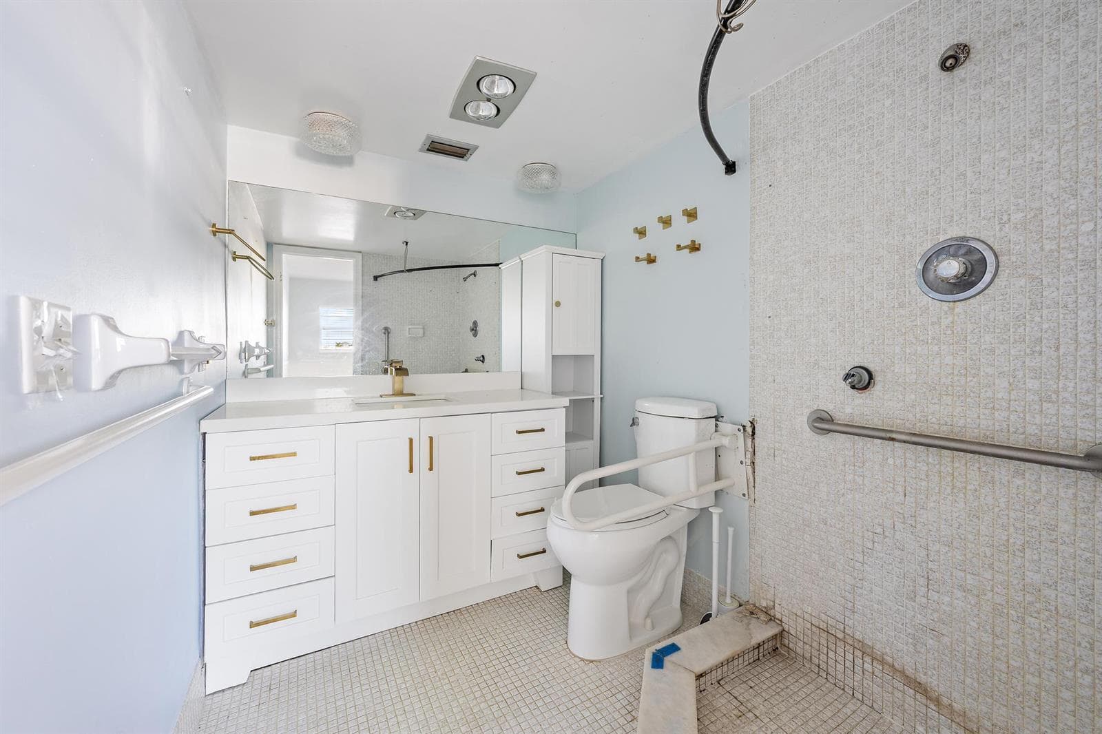 29 Yacht Club Dr 405-9