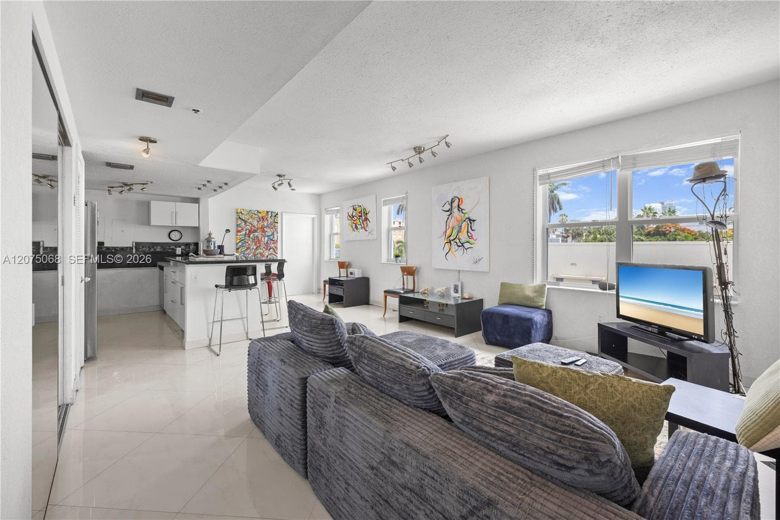 THE LEXINGTON · #305 in Miami Beach - Photo 5
