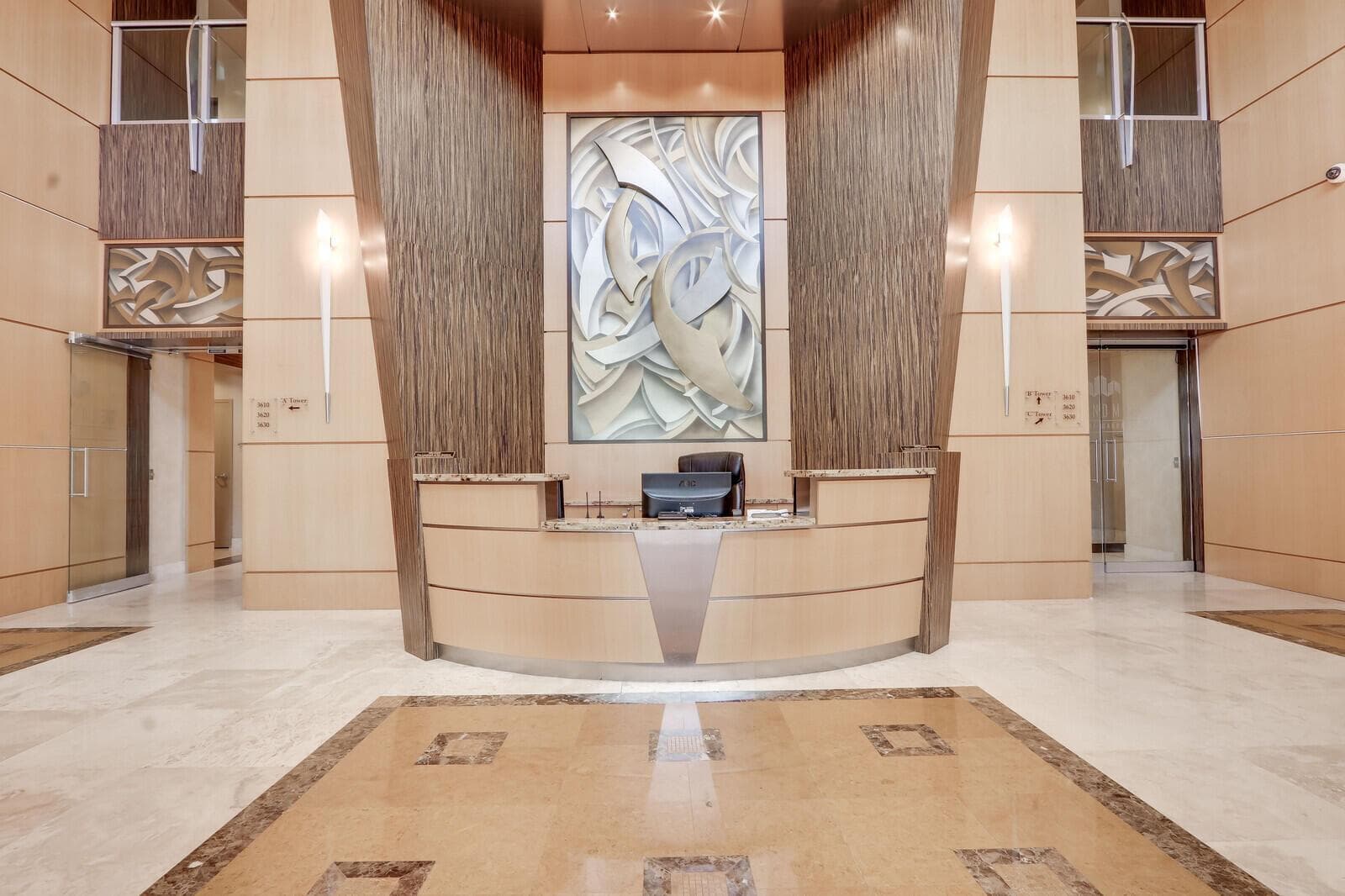 Spacious Bright Lobby