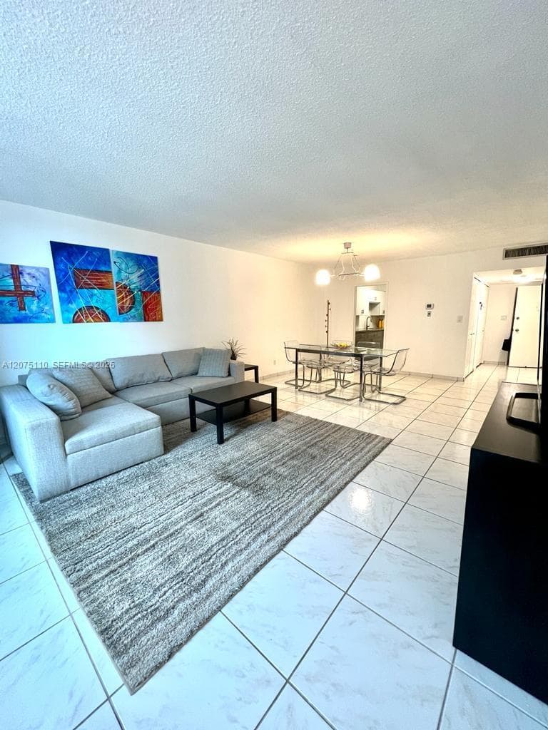THE CARRIAGE HOUSE CONDO · #311 in Miami Beach - Photo 17