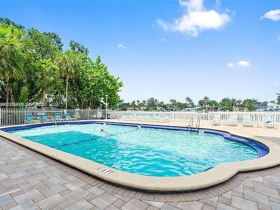 ISLAND PLACE AT NORTH BAY · #PH-H in North Bay Village - Photo 5