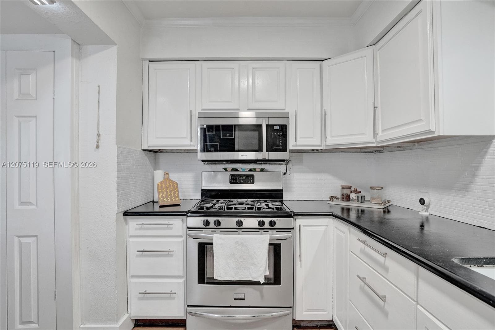 2701 Garfield St photo 13