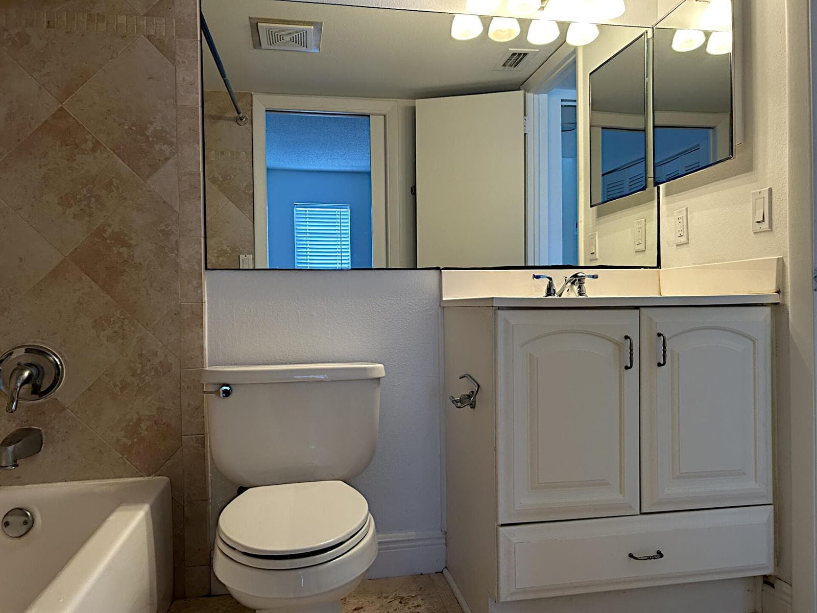 Bathroom1