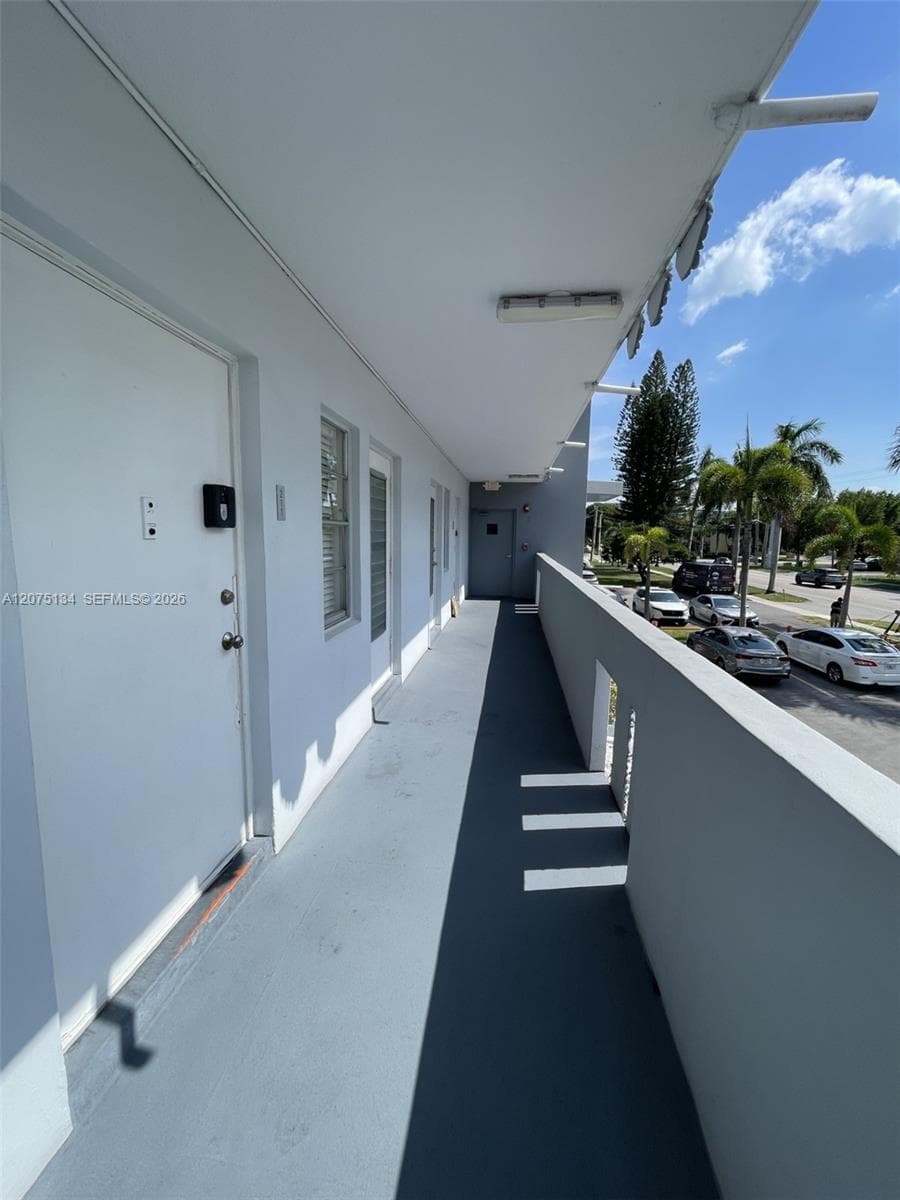 Fairways Royale Condo · #211 in Hallandale Beach - Photo 27