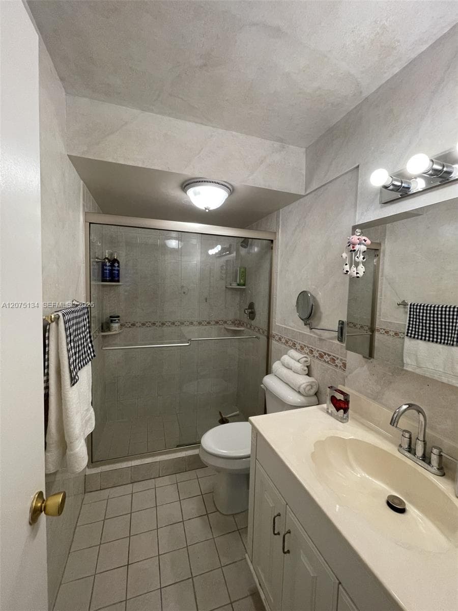 Fairways Royale Condo · #211 in Hallandale Beach - Photo 15