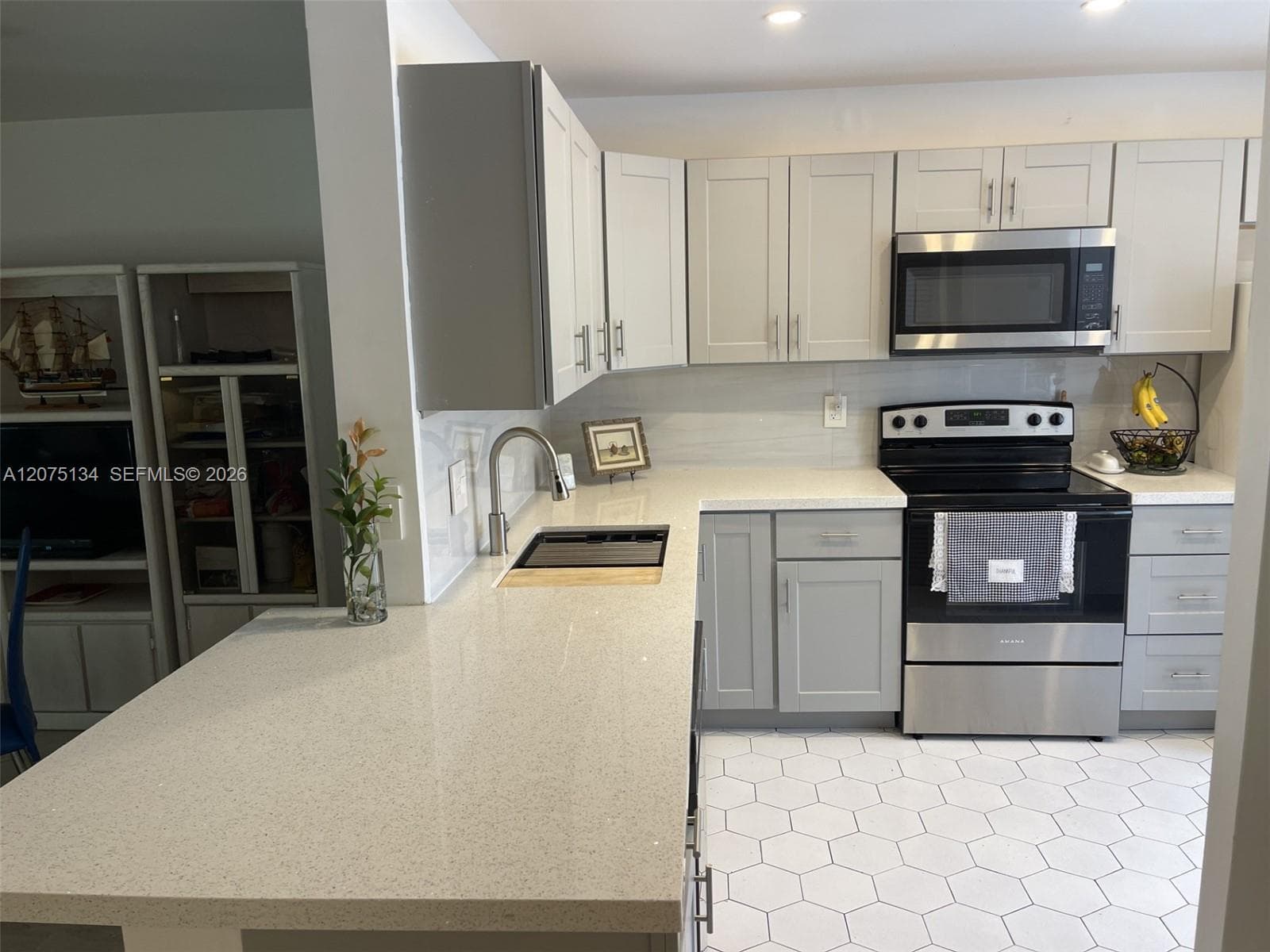Fairways Royale Condo · #211 in Hallandale Beach - Photo 4