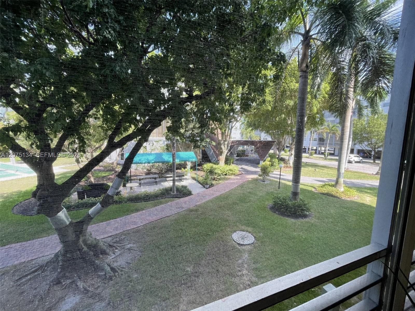 Fairways Royale Condo · #211 in Hallandale Beach - Photo 25