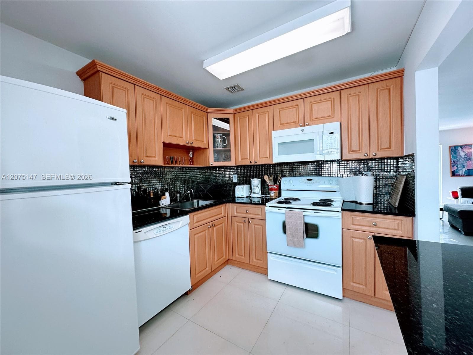ALTON STAR CONDO · #503 in Miami Beach - Photo 3