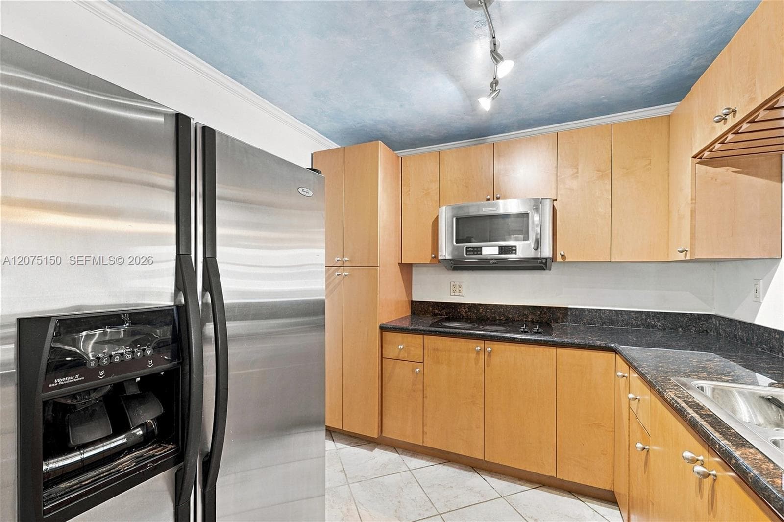 IMPERIAL TOWERS NORTH · #640 in Hallandale Beach - Photo 11