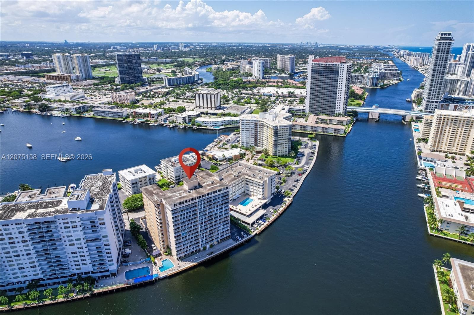 121 Golden Condo · #907 in Hallandale Beach - Photo 1