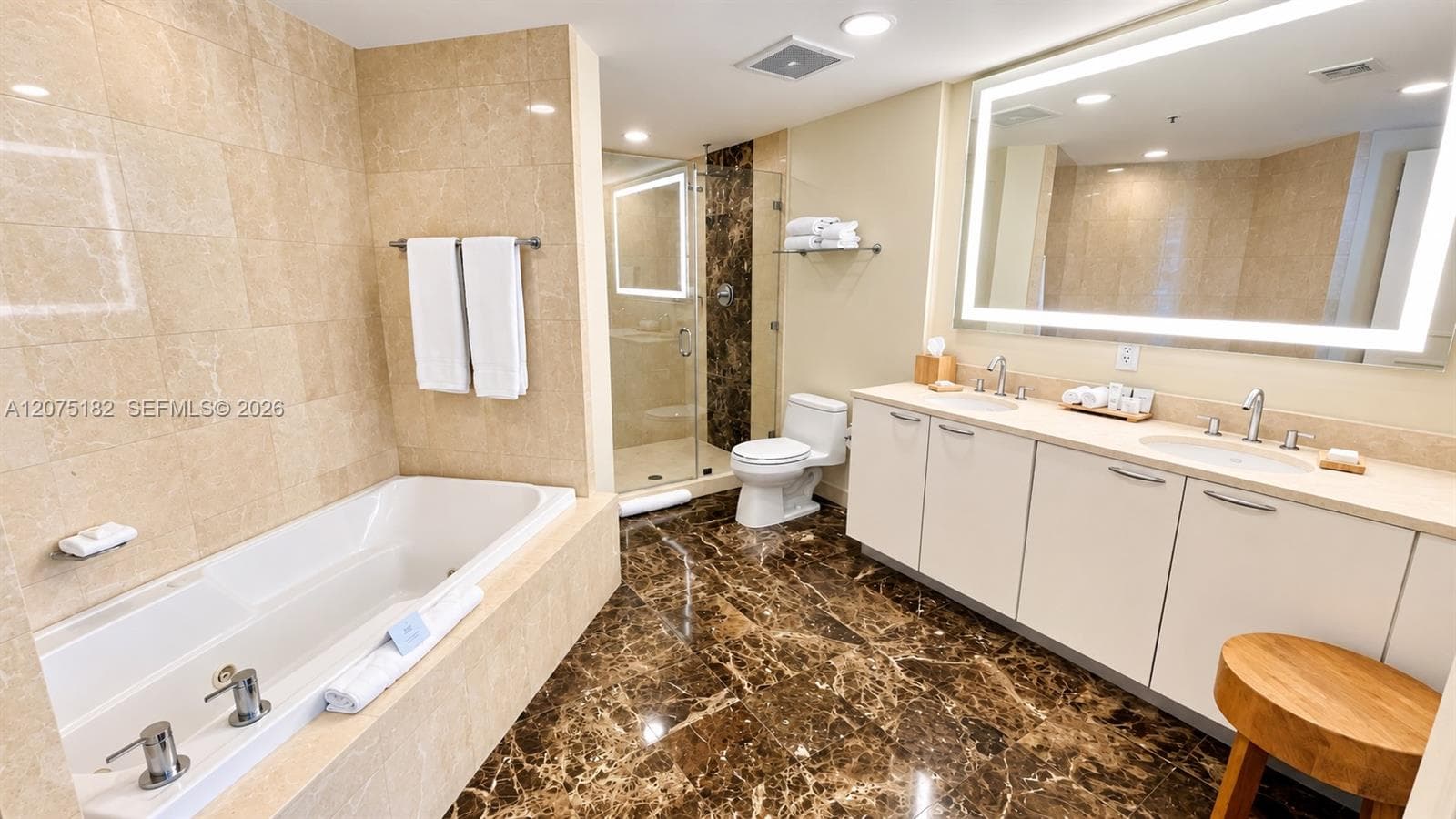 Q CLUB RESORT & RESIDENCE · #1801 in Fort Lauderdale - Photo 14