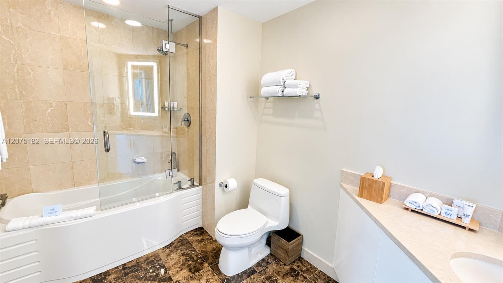 Q CLUB RESORT & RESIDENCE · #1801 in Fort Lauderdale - Photo 19