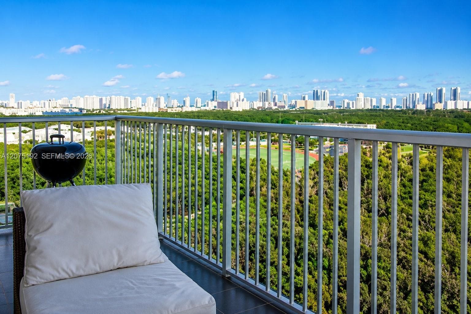 ONE FIFTY ONE AT BISCAYNE · #1601 in North Miami - Photo 15