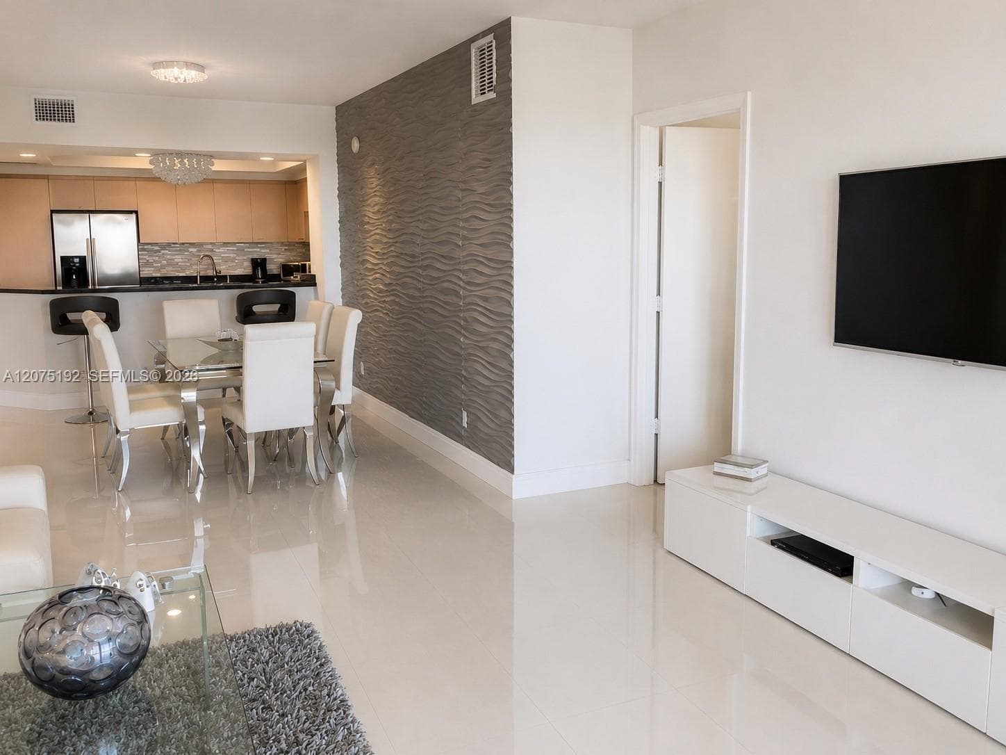 ONE FIFTY ONE AT BISCAYNE · #1601 in North Miami - Photo 4