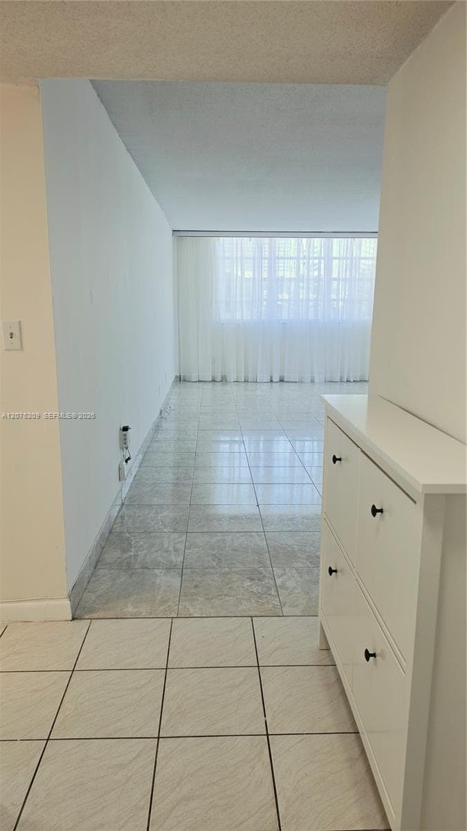 PLAZA TOWERS SOUTH CONDO · #202 in Hallandale Beach - Photo 7