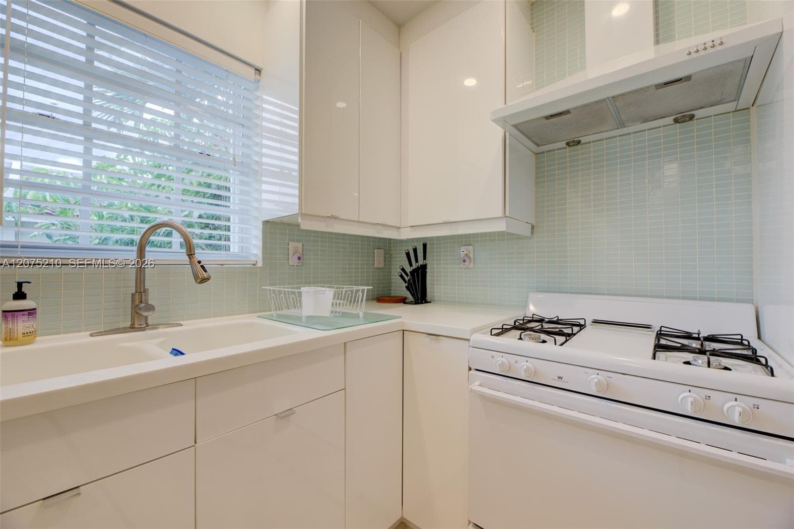 REX GARDENS CONDO · #12 in Bay Harbor Islands - Photo 14