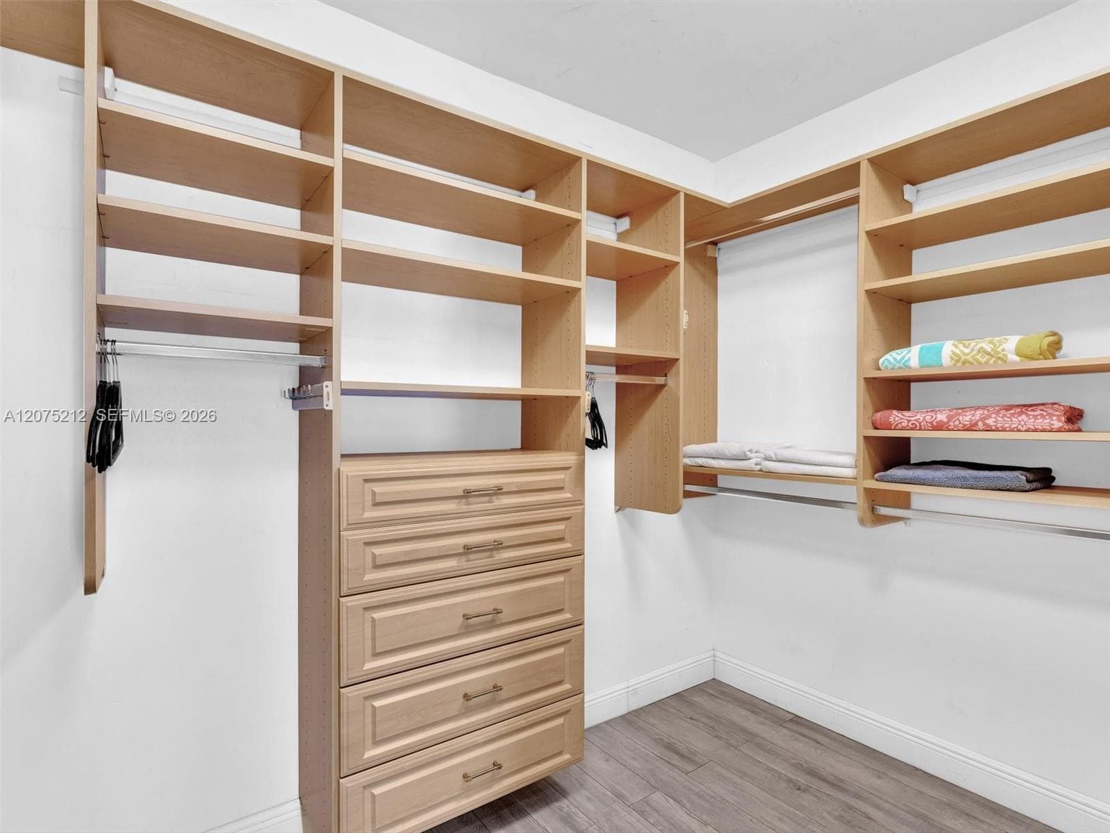 413 Tamarind Dr photo 27