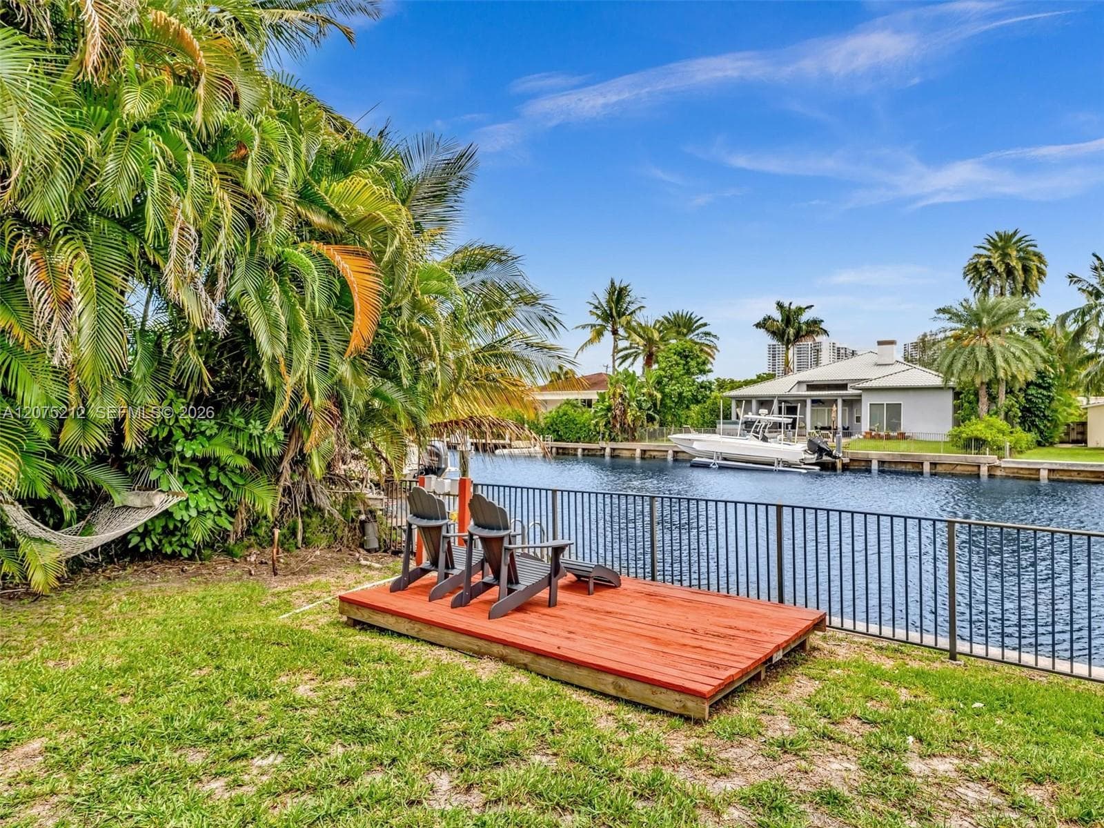 413 Tamarind Dr photo 11