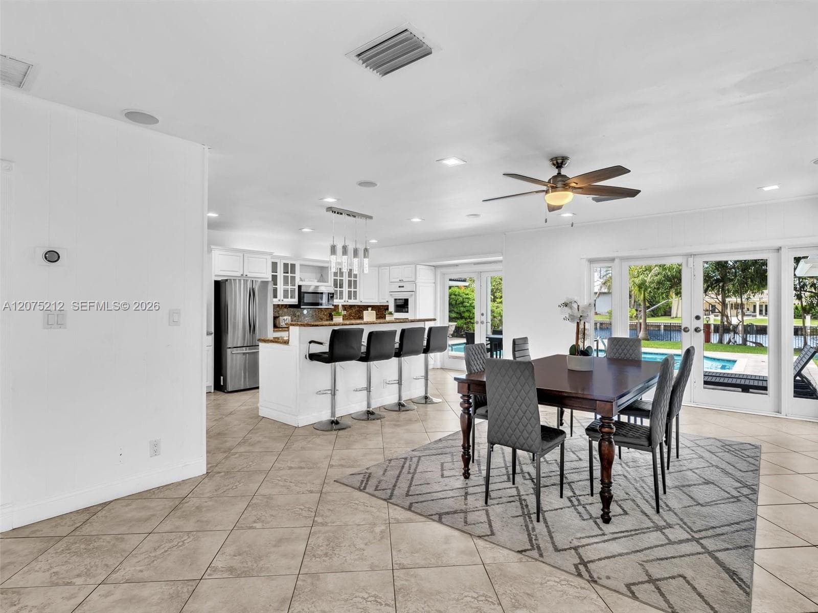 413 Tamarind Dr photo 19