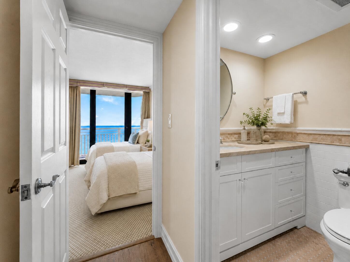 tiara-15c-second-bedroom-closet