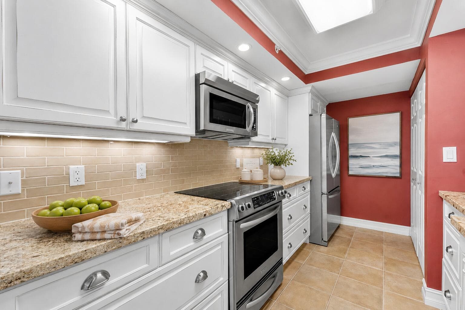 tiara-15c-kitchen-stainless-appliances-1
