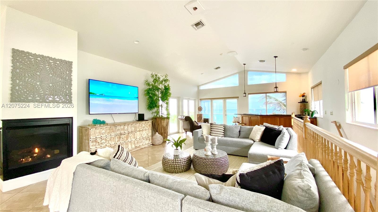 Living Room/w Real Fireplace