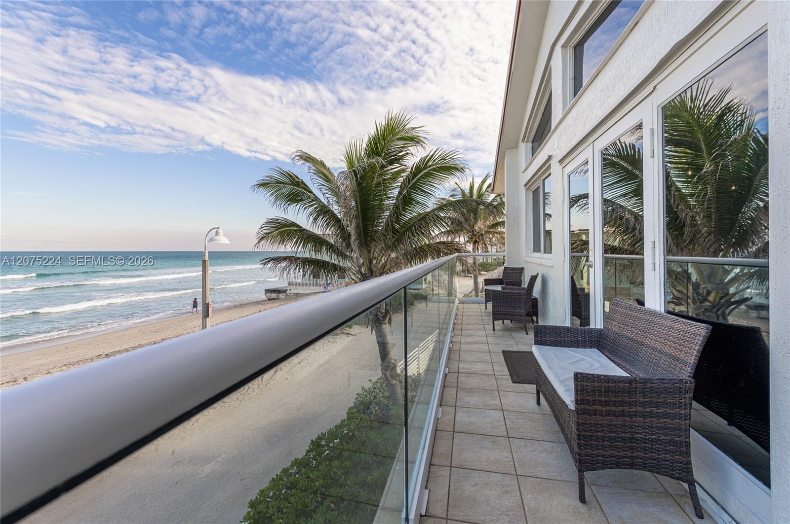 Wraparound Open Terrace